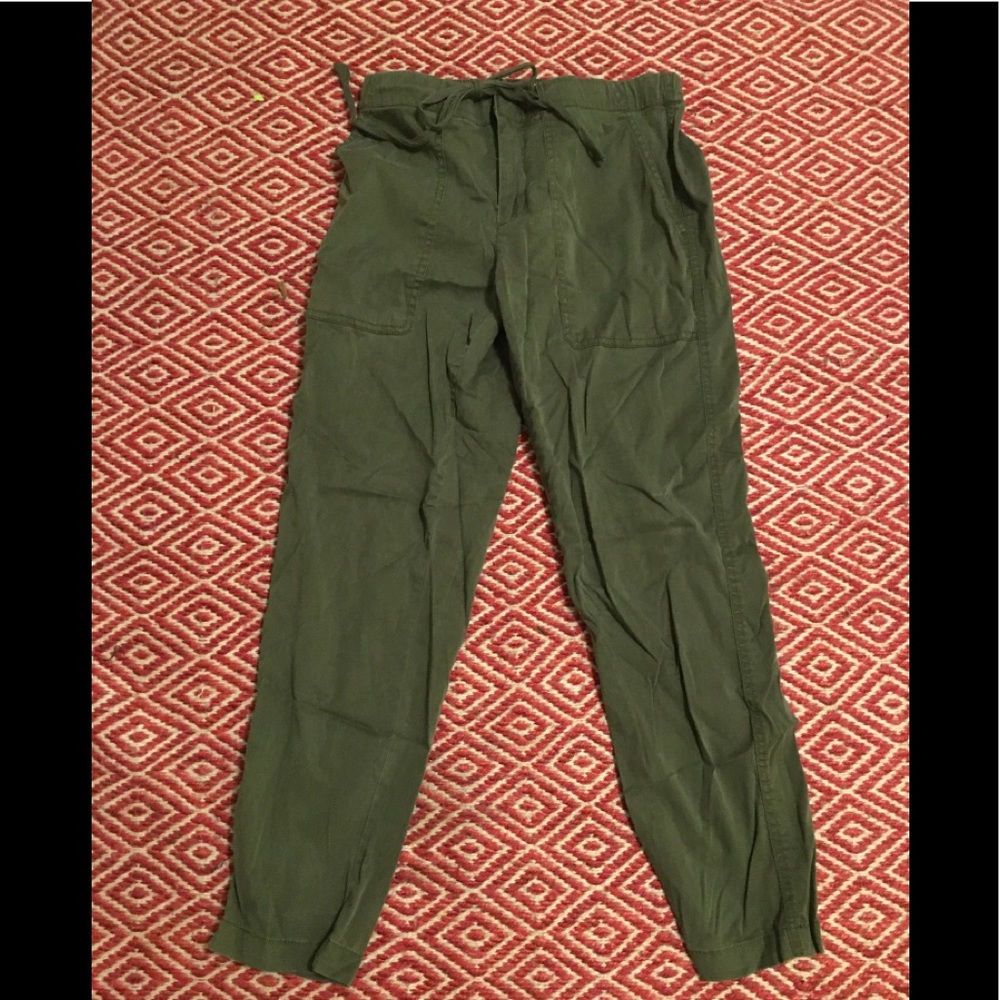 Women’s Green Active Wear Pant